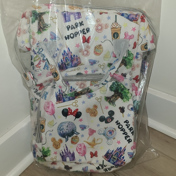 NEW! Colorful Park Hopper Backpack New!! - Picture 6 of 6